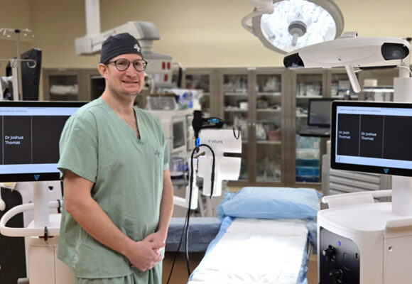 Orthopedic Surgeon Dr . Joshua Thomas with the advanced VELYS Robotic Assisted Knee Replacement System at Glacial Ridge Center for Surgical Care in Glenwood, MN.